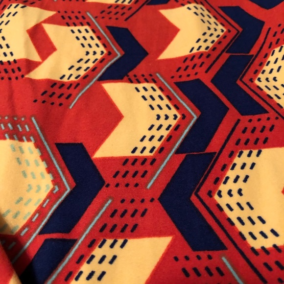 TC LULAROE LEGGINGS - Picture 2 of 3